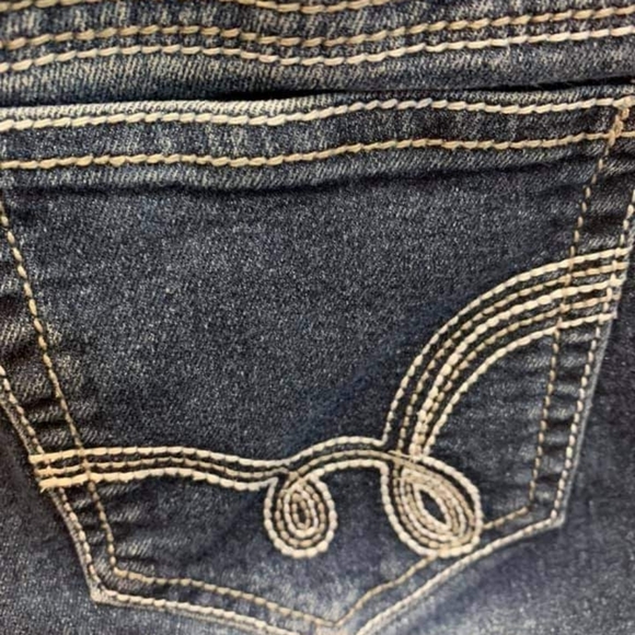 Size 11 Girls Reign 5 Pocket Stretch Denim Blue Jeans - Picture 7 of 8